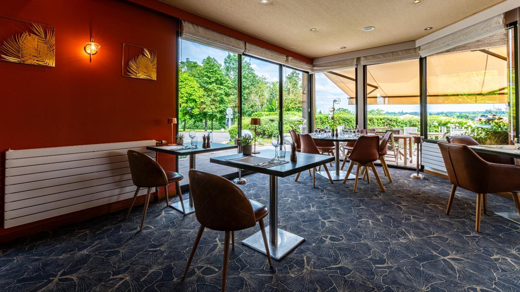 Logis Hostellerie D'Aussois Семюр-ан-Осуа Екстер'єр фото