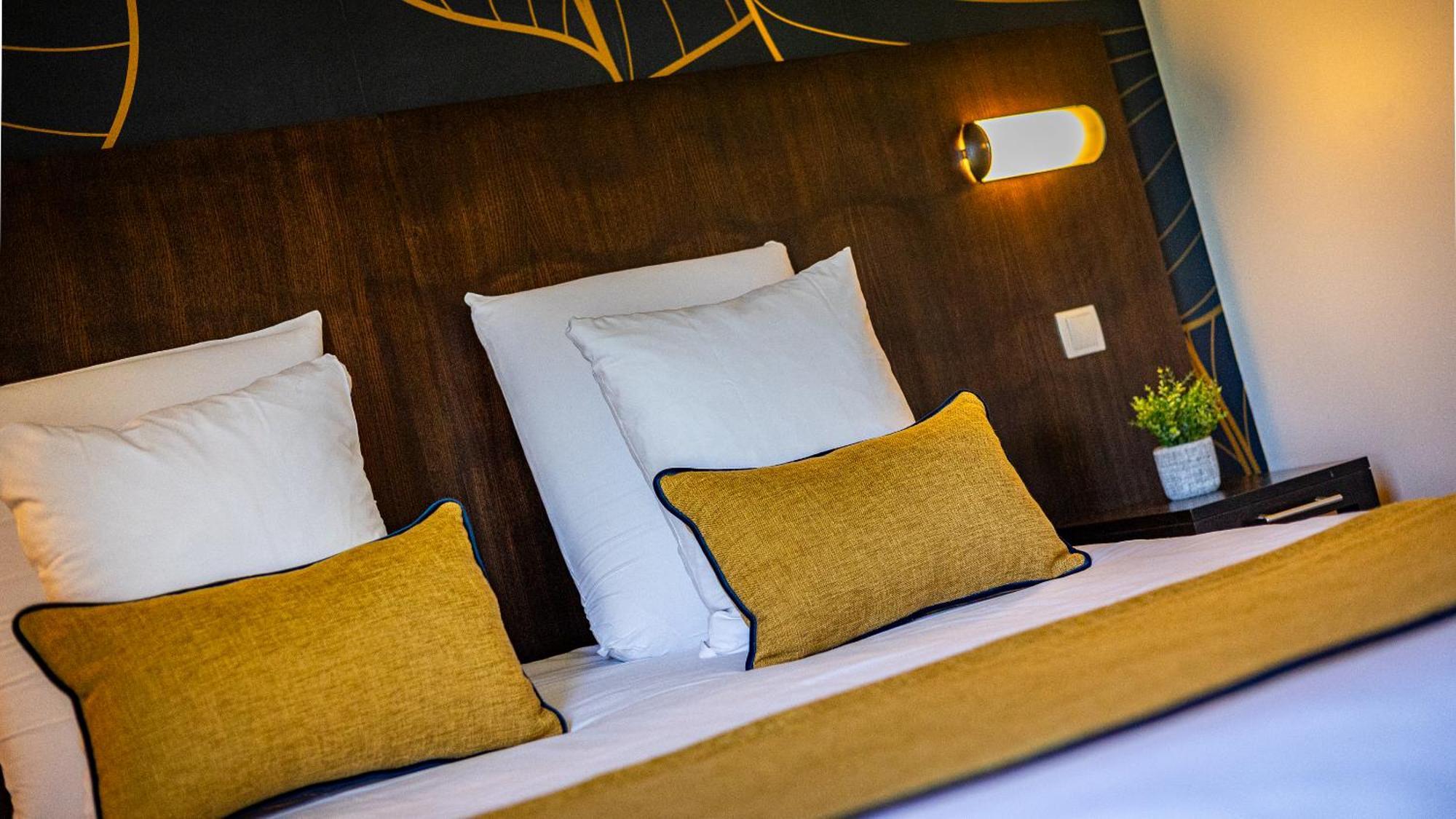 Logis Hostellerie D'Aussois Семюр-ан-Осуа Екстер'єр фото